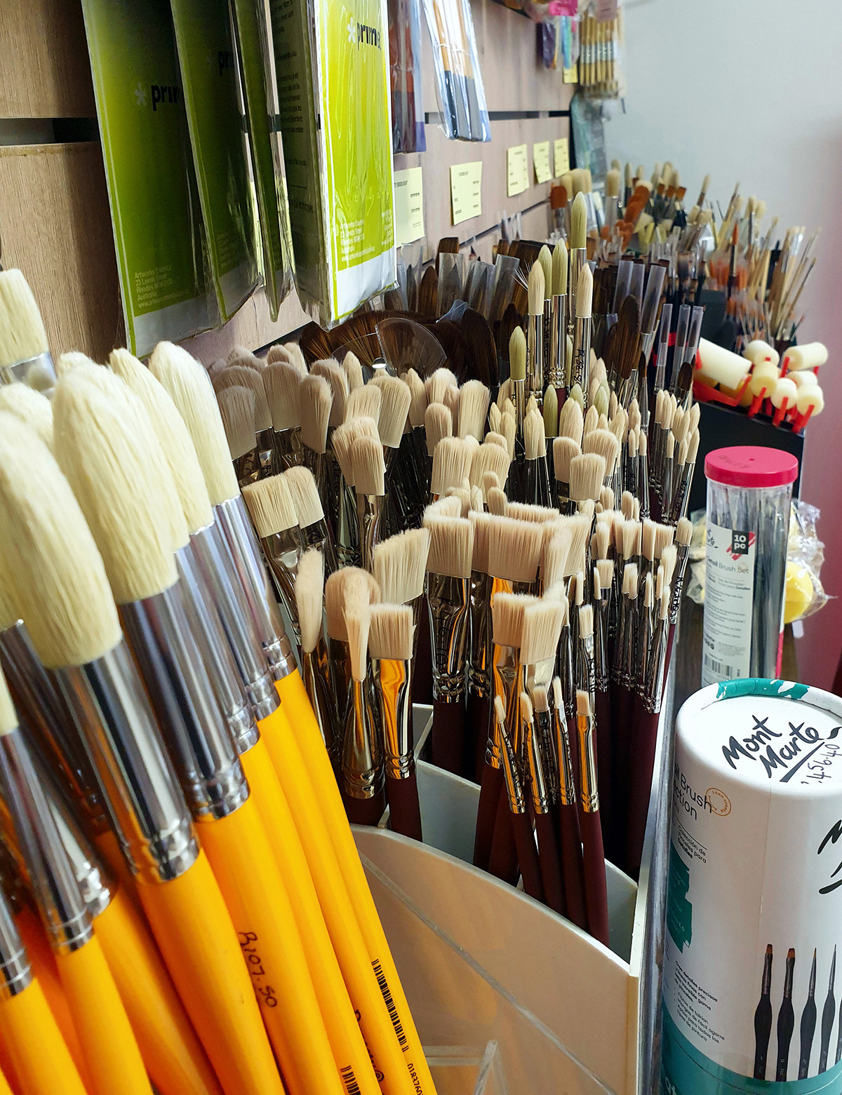 Artist Brushes